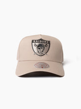 Load image into Gallery viewer, NFL Desert Sands Pro Pinch Snapback - Las Vegas Raiders
