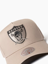 Load image into Gallery viewer, NFL Desert Sands Pro Pinch Snapback - Las Vegas Raiders
