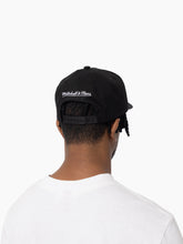 Load image into Gallery viewer, NBA Evergreen Team Pro Pinch Snapback - Philadelphia 76ers
