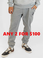 Load image into Gallery viewer, Vologo Fleece Pant - Heather Grey
