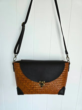 Load image into Gallery viewer, Nira Handbag
