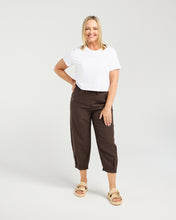Load image into Gallery viewer, Nova Pant - Brown
