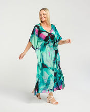 Load image into Gallery viewer, Sonya Dress - Emerald
