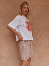 Load image into Gallery viewer, Salore Printed Tee - Peony
