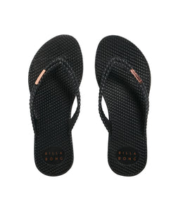 Kick Back Thong - Blacks