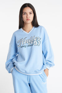 V-Neck Girlfriend Crew/MVP - Glacier
