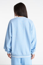 Load image into Gallery viewer, V-Neck Girlfriend Crew/MVP - Glacier
