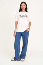 Load image into Gallery viewer, Classic Tee/Garden party - Mellow Pink

