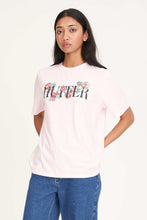 Load image into Gallery viewer, Classic Tee/Garden party - Mellow Pink
