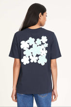Load image into Gallery viewer, Classic Tee 170/Flowerbomb - Midnight
