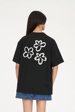 Load image into Gallery viewer, Relax Tee 220/Daisy

