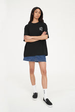 Load image into Gallery viewer, Relax Tee 220/Daisy
