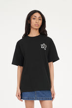 Load image into Gallery viewer, Relax Tee 220/Daisy
