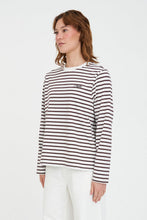 Load image into Gallery viewer, Oui Oui L/S Relax Tee - Chestnut/Chalk
