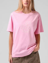 Load image into Gallery viewer, Flowers Tee - Pink
