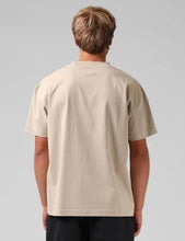 Load image into Gallery viewer, Form Tee - Sand
