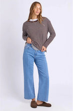 Load image into Gallery viewer, Hutch L/S Tee - Coffee Stripe
