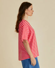 Load image into Gallery viewer, Relax Boxy tee - Pink/Red Stripe
