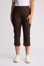 Load image into Gallery viewer, Wave 3/4 Poplin Cargo Pant - Chocolate
