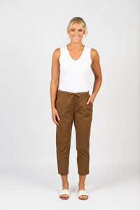 7/8 Length Elastic Waist Pant - Pecan