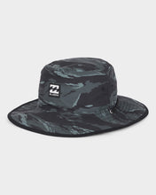 Load image into Gallery viewer, Division Revo Hat - Boys
