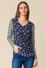 Load image into Gallery viewer, Bonnie Multi Top - Navy
